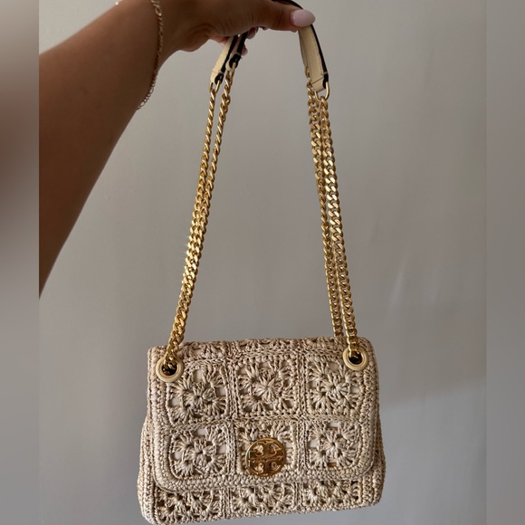 Tory Burch tan woven raffia style bag - Picture 2 of 9